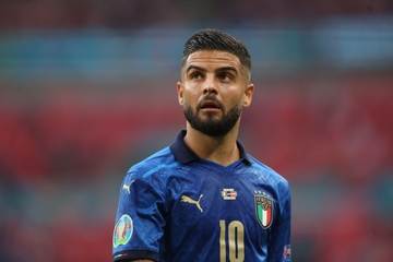 Italy choi tan cong hay phong ngu truoc Bi hinh anh