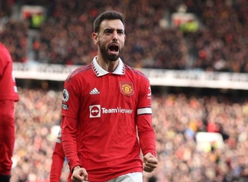 Bruno Fernandes noi gian voi co dong vien hinh anh
