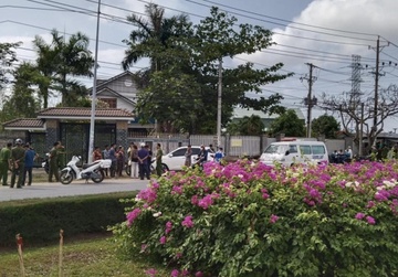 Nguoi phu nu bi tinh nhan rinh don sat hai tren duong di lam hinh anh