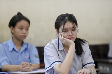 Cai nhau, ton thuong vi chuyen xet tuyen khoi C hinh anh