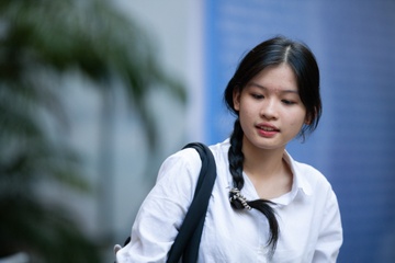 Điểm sàn của loạt đại học ở TP.HCM giảm mạnh
