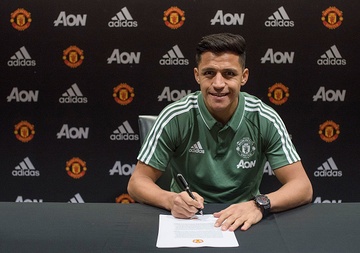 10 cau chuyen chua ke ve tan binh Alexis Sanchez cua MU hinh anh