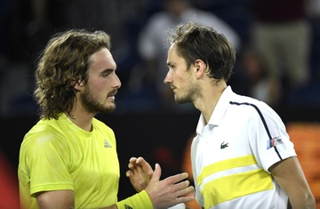 Highlights ban ket Australian Open: Medvedev 3-0 Tsitsipas hinh anh