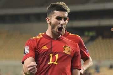 Tay Ban Nha, Italy giu vung ngoi dau vong loai World Cup hinh anh