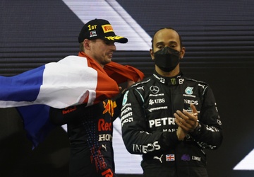 Hamilton mat ngoi vo dich F1 the gioi vao tay Verstappen hinh anh