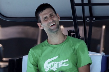Djokovic van co the thi dau tai Australian Open du bi huy visa lan hai hinh anh