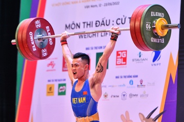 Lai Gia Thanh pha 2 ky luc SEA Games hinh anh