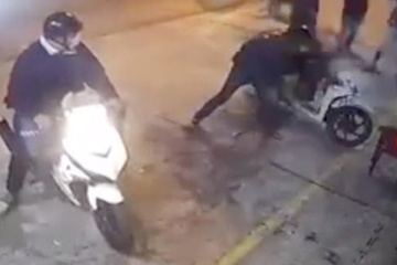 Xon xao clip gan 20 nguoi cam gay tan cong nhom thanh nien o TP.HCM hinh anh