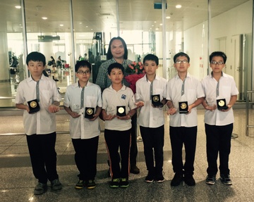 Thầy Phương và 5 học sinh giành huy chương vàng tại APMOPS 2016