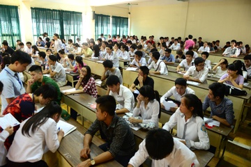Gan 145 truong dai hoc cap nhat diem thi cua thi sinh hinh anh