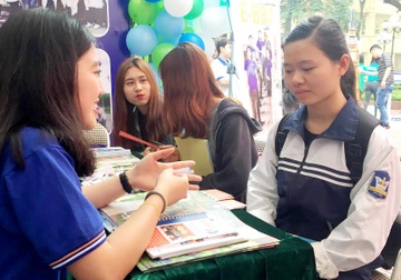 DH Kinh te Quoc dan mo them to hop moi, tang uu tien xet tuyen hinh anh