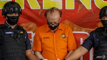 Nguoi Phap xam hai tinh duc 300 tre em Indonesia tu tu trong nha tu hinh anh