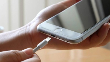 iPhone 2021 se bo cong Lightning, sac khong day hoan toan hinh anh