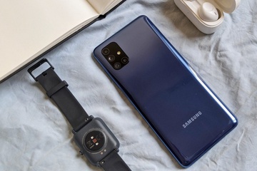 Samsung Galaxy M51 ra mat: Pin den 7.000 mAh, sac nhanh, gia 9,5 trieu hinh anh