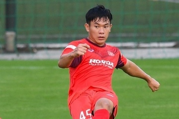 Le Van Xuan tro thanh chot chan tham lang cua U23 Viet Nam hinh anh