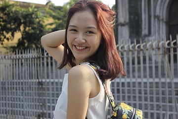 Ha Anh – 'Banh duc co xuong' xinh dep giua nang mua thu hinh anh