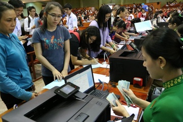 Truong tu van sai, thi sinh rot dai hoc oan uc hinh anh
