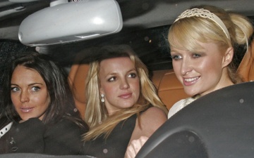 Paris Hilton han gan quan he voi Britney Spears hinh anh