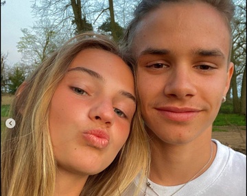 Romeo Beckham co di vao vet xe do cua anh trai Brooklyn? hinh anh