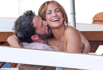 Jennifer Lopez va Ben Affleck mua dinh thu 50 trieu USD hinh anh