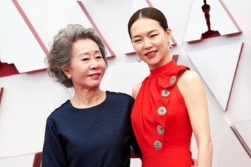 Dan sao Han o ‘Minari’ duoc moi lam giam khao Oscar hinh anh