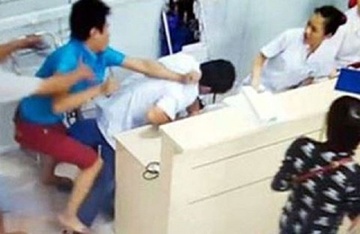 Bac si gay mui sau tran don hoi dong hinh anh