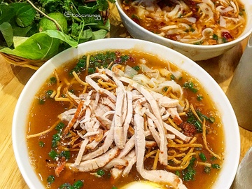 Thang co, con sui va loat mon ngon la o Sa Pa hinh anh