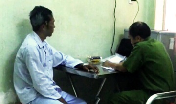 Thuyen vien dam chet ban trong cuoc nhau tren tau hinh anh