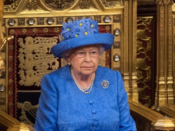 Nu hoang Elizabeth II vua duoc chinh phu Anh 'tang luong' hinh anh