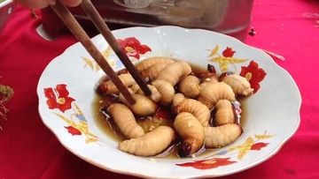Nhung dac san Viet khien khach Tay chun dua hinh anh