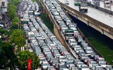 Nhung diem den un tac giao thong o Ha Noi hinh anh