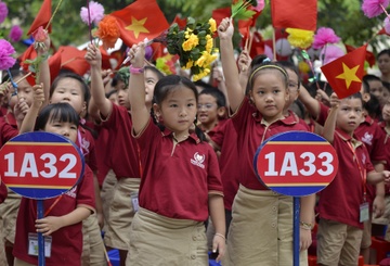 Le khai giang tai ngoi truong chat luong cao o Ha Noi hinh anh