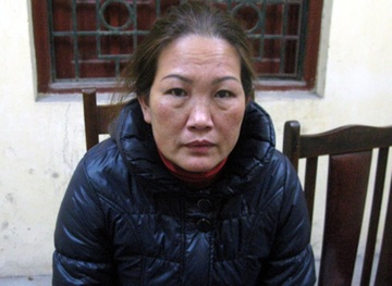Nang dau trao do la gia, lay gan 1 ty dong cua bo chong hinh anh