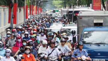 Co thu bat goc, trung tam Sai Gon un tac nghiem trong hinh anh