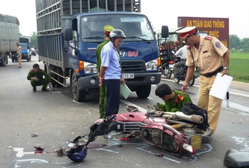20 nguoi chet do tai nan giao thong ngay dau nam 2015 hinh anh