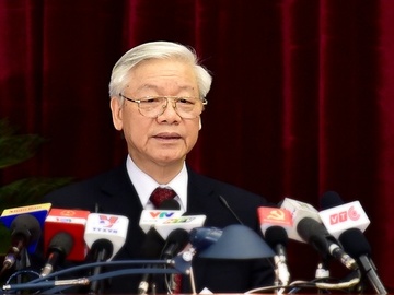 Toan van phat bieu khai mac Hoi nghi Trung uong 2 hinh anh