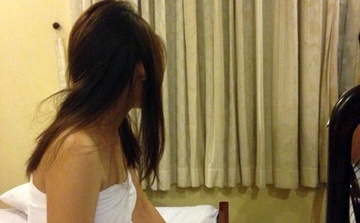 Bat qua tang 2 co gai nuoc ngoai ban dam o Nha Trang hinh anh