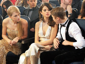 Taylor Swift cach mat Selena vi tai hop Justin Bieber hinh anh