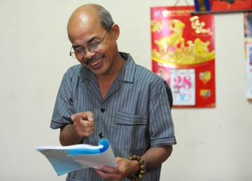 Han Van Tinh tap kich o nha sau dieu tri ung thu hinh anh