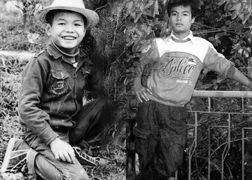 Anh ngay xua cua Tran Lap va nhom Buc tuong hinh anh