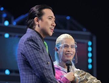 Thi sinh khien dan HLV Rap Viet bat ra khoi ghe, quang 3 non vang hinh anh