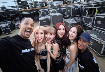 Dan sao hang A the gioi ung ho Black Pink trong cac dem nhac o My hinh anh