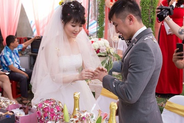 9X Nghệ An lấy cô gái Nhật, bố mẹ vợ 'sốc' với đám cưới ở Việt Nam