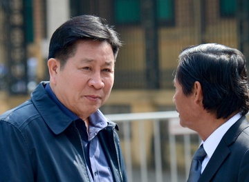 Hai cuu thu truong cong an noi loi sau cung truoc khi toa tuyen an hinh anh