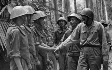 Ky uc cua dai tuong Pham Van Tra ve Tu lenh Truong Son Dong Sy Nguyen hinh anh