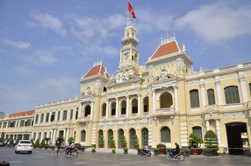 156 lanh dao o TP.HCM chua du dieu kien chuc danh hinh anh
