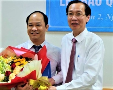 Ong Le Duc Thanh lam Chu tich UBND quan 2 hinh anh