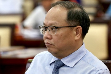 Dinh chi tu cach dai bieu HDND TP.HCM doi voi ong Tat Thanh Cang hinh anh