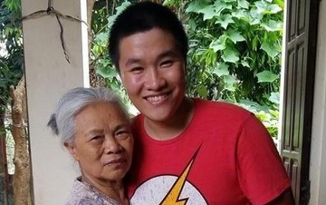 9X tim duoc nguoi nuoi duong minh sau 18 nam mat lien lac hinh anh