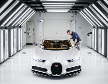 Chu xe Bugatti Chiron thu chay toc do 420 km/h hinh anh